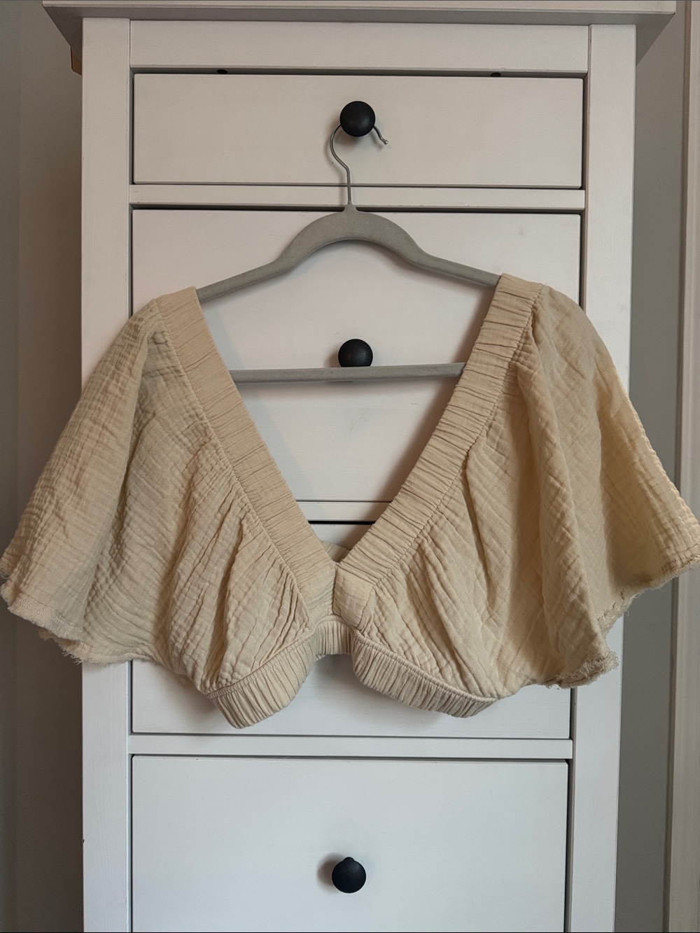 aerie Cream Flutter Sleeve V-Neck Cropped Top